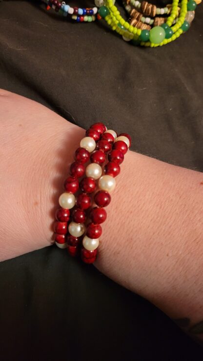 Beaded Memory Wire Bracelet Deep Red Enhanced Stone White Pearl Bold Colors - Image 3