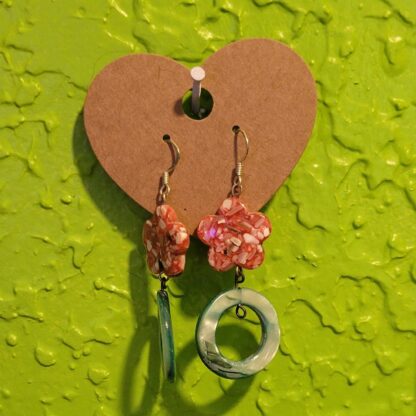 Red Flower Shell and Green Ring Earrings